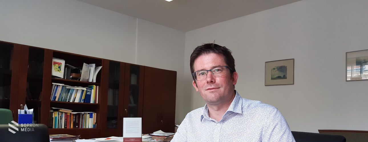 Hiánypótló tanulmánykötet jelent meg a Soproni Egyetem és a Magyar Nemzeti Bank együttműködésében