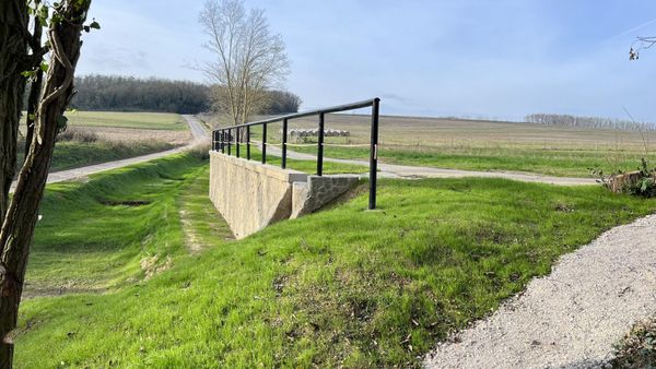 Esztergályhorváti - Támfal és záportározó kép