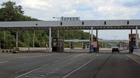 Nem enyhül az ellenőrzés a határon