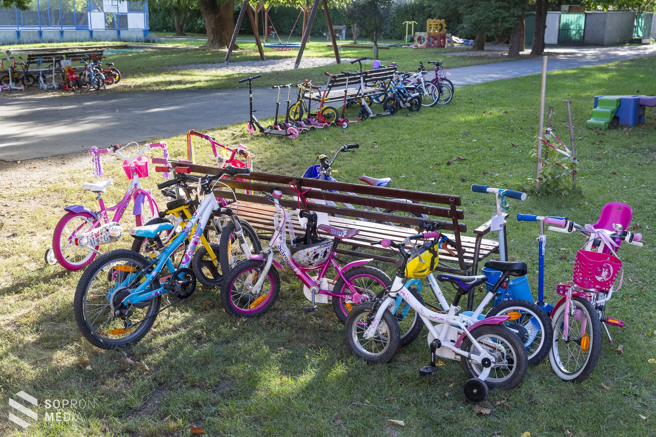 Kerékpárral az oviban az autómentes napon