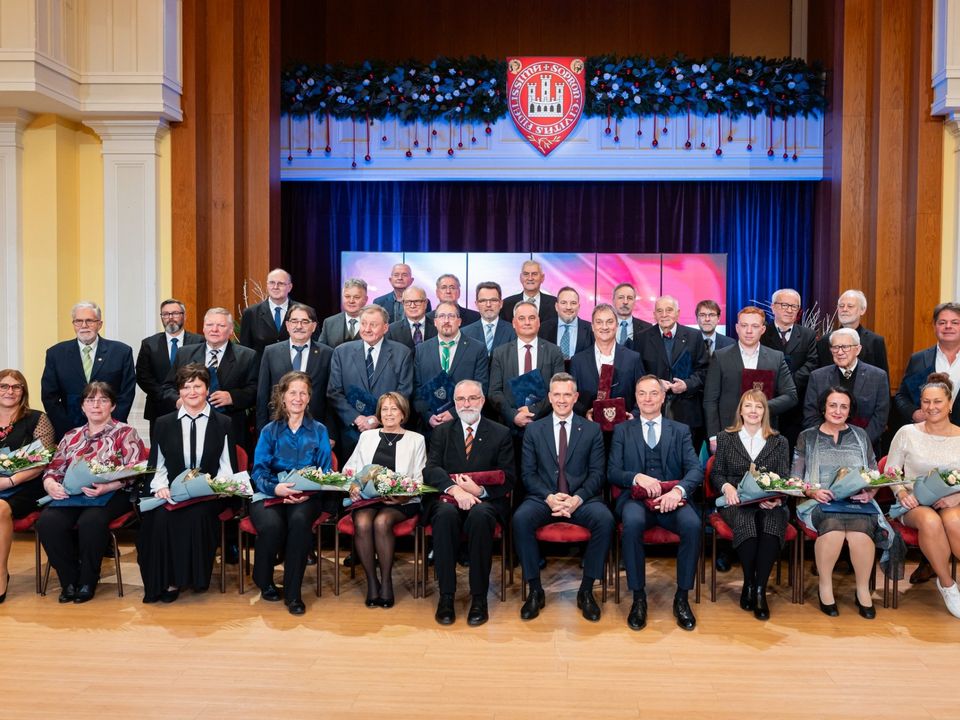 A városi kitüntetések átadásával vette kezdetét a hűségnapi ünnepségsorozat