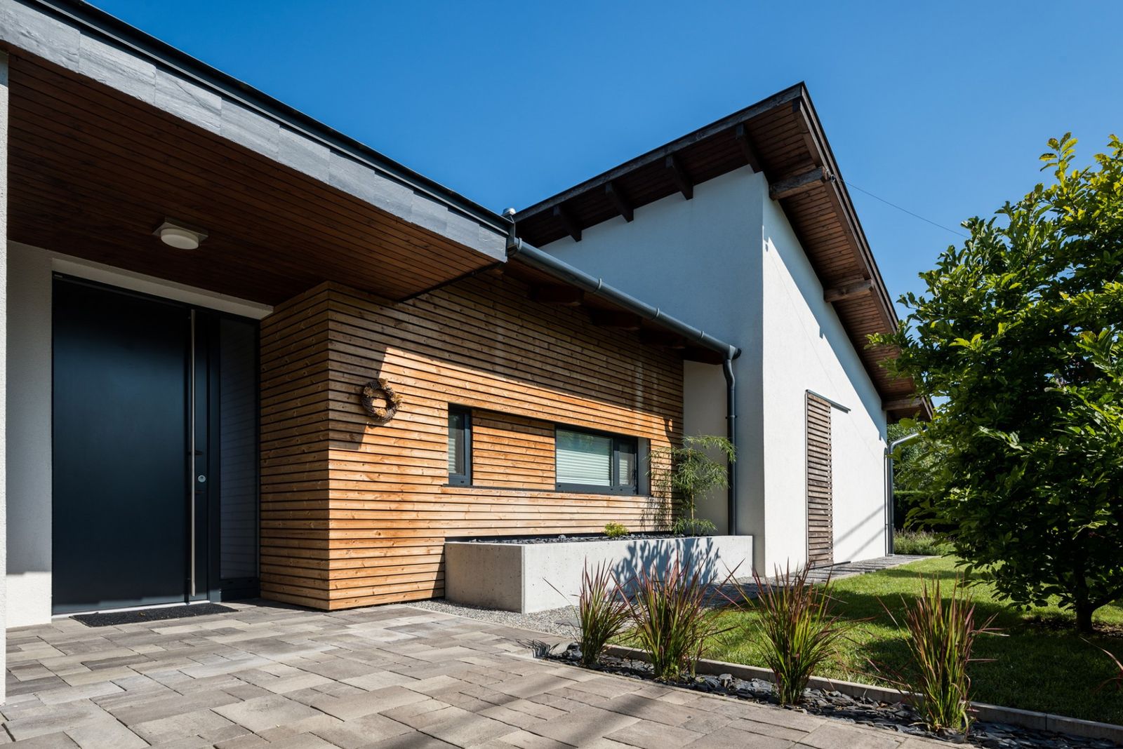 Internorm Internorm fa tolózsalukkal  Vitnyéd