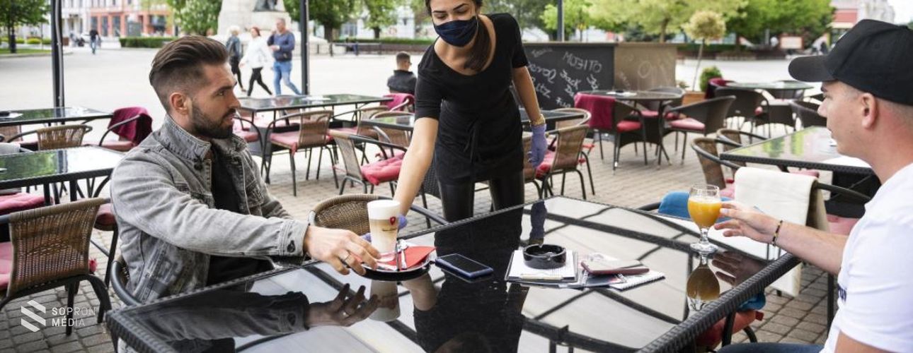 Meghosszabbodnak a védelmi intézkedések, de a teraszok már készülhetnek a nyitásra