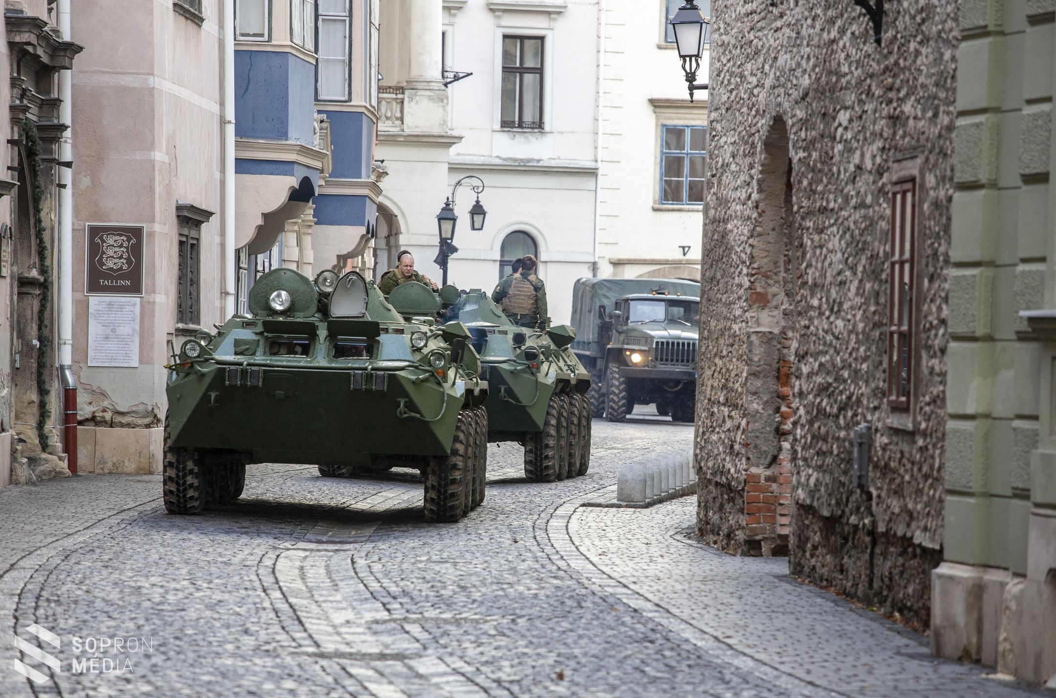 Tankok a belvárosban