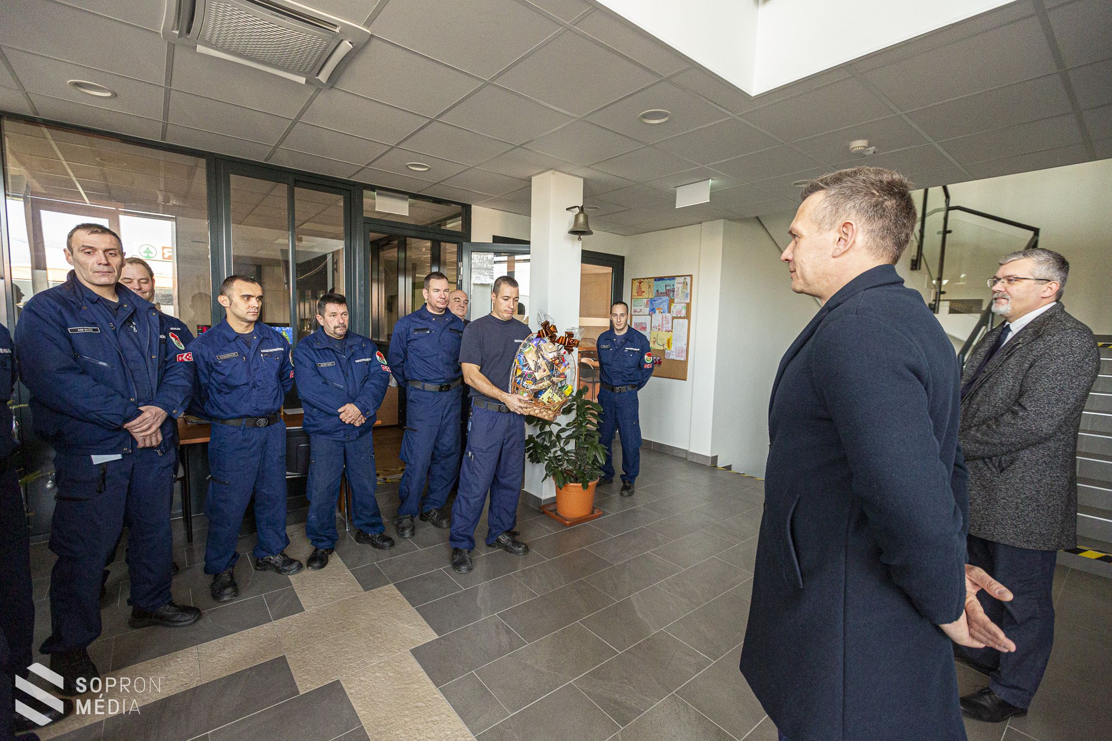 Polgármesteri köszönet a szilveszterkor is hivatásukat végzőknek