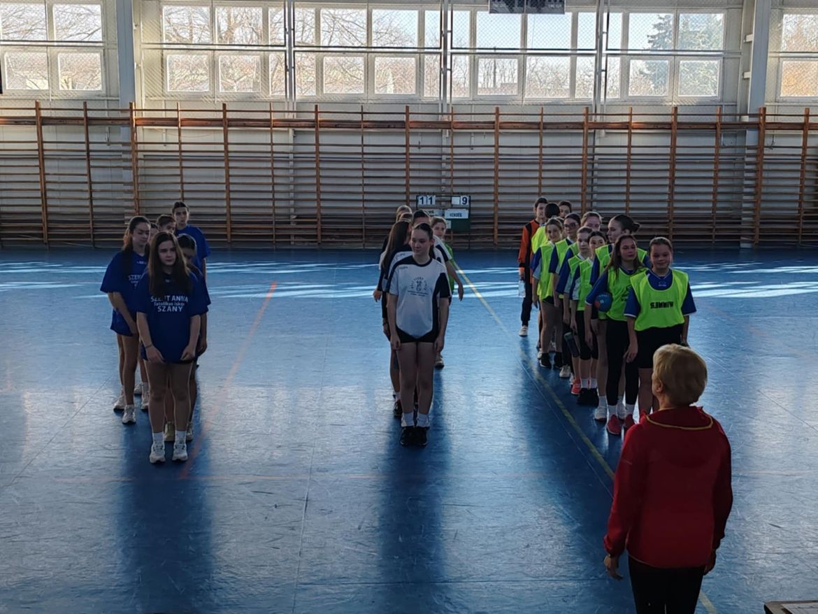3. korcsoportos lány kézilabda mérkőzés 2. forduló