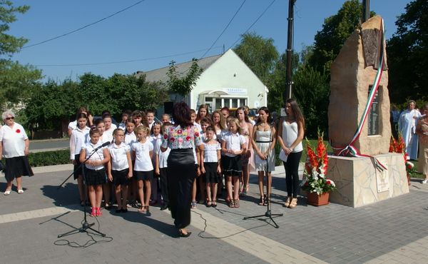 25. Falunap 2014. augusztus 9.