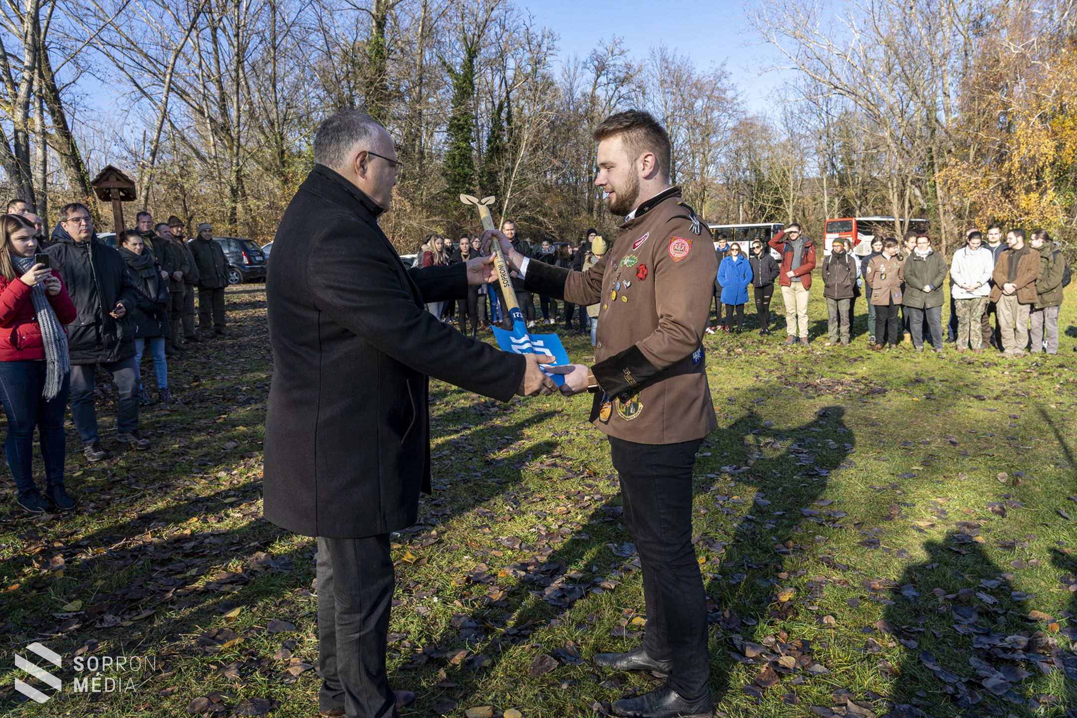 Közel 800 facsemetével gazdagodott a Hűség-erdő