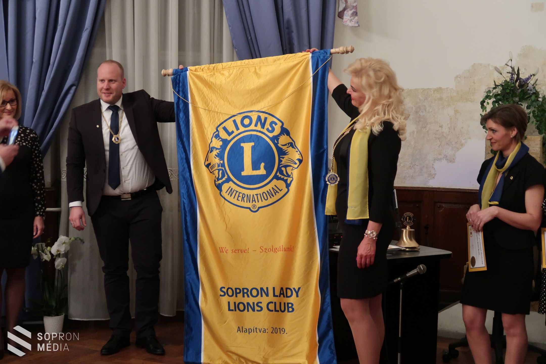 Esküt tettek a Sopron Lady Lions Club tagjai