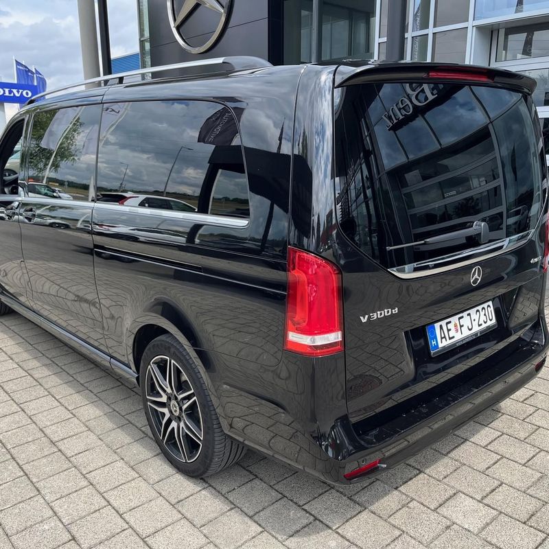 MERCEDES-BENZ