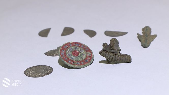 Ezeket a különlegességeket beszolgáltatták - de rengetek értékes tárgy eltűnik a feketepiacon az illegális műkincsvadászok által