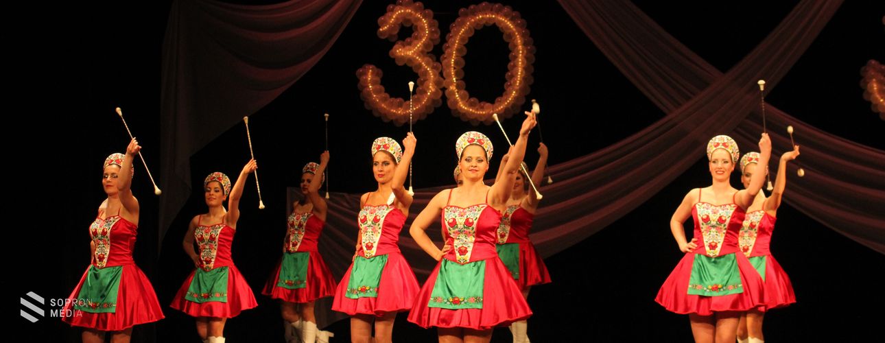 Színpompás mazsorett 