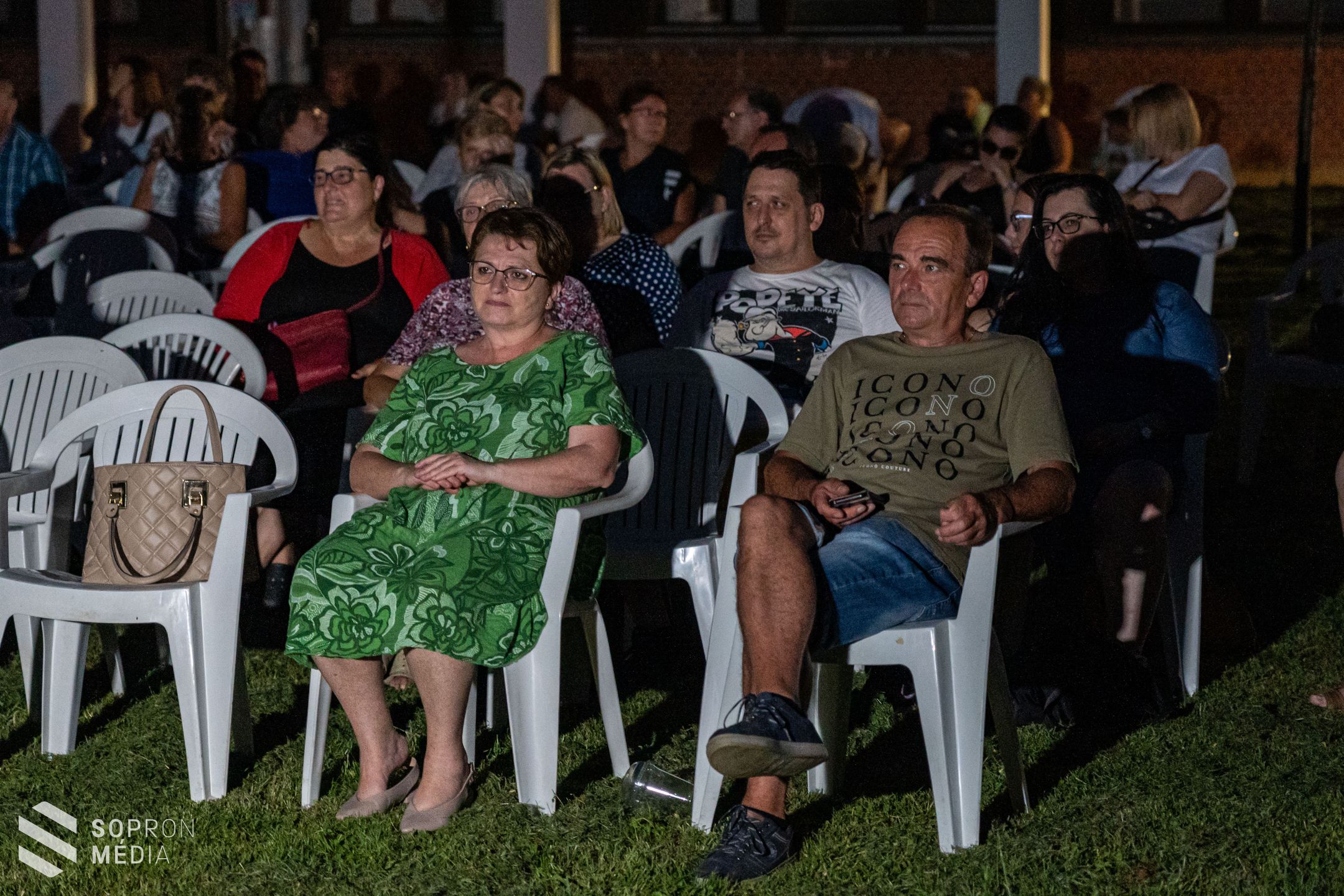 Nyáresti mozi a Jerevánon – Népszerű volt a Meseautó
