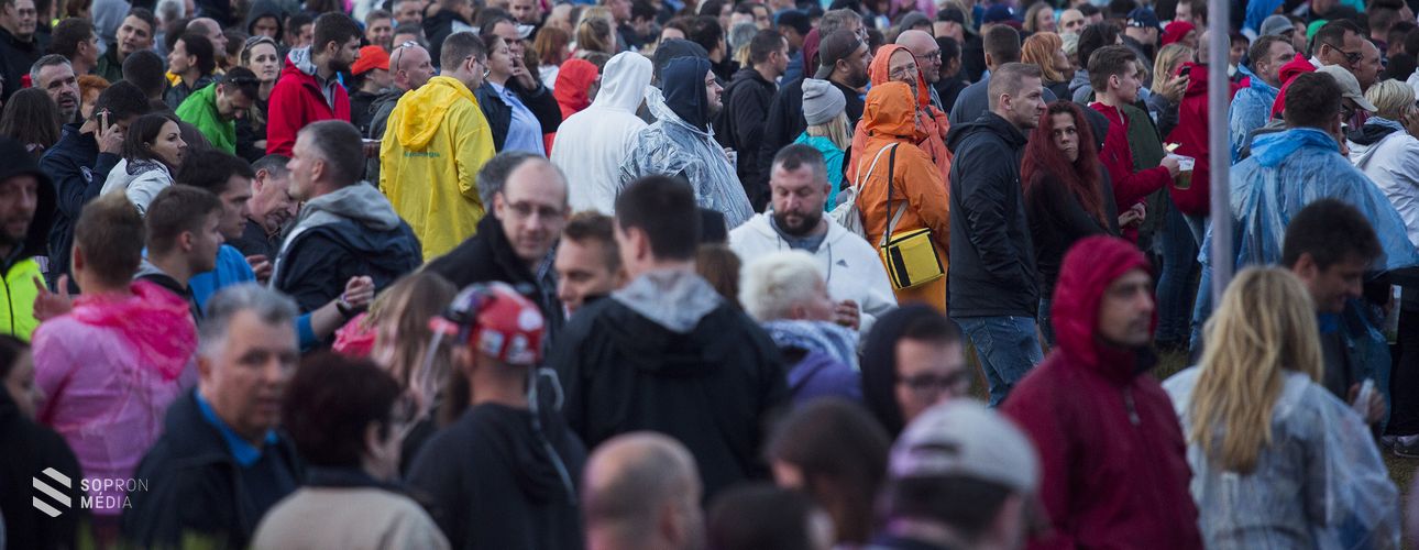 A Depeche Mode jött, az eső ment! 