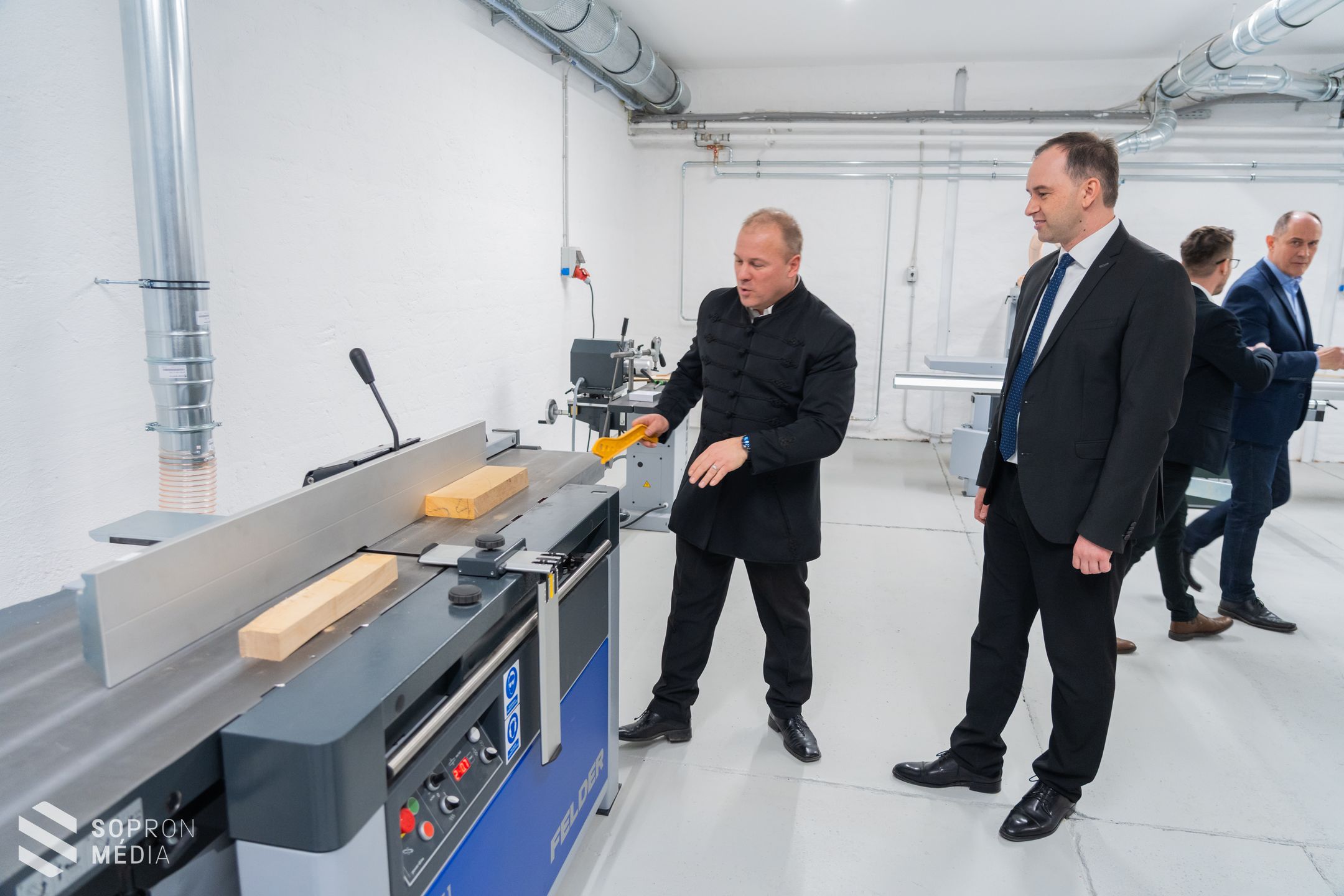 Új faipari műhellyel gazdagodott a Roth Gyula Erdészeti Technikum