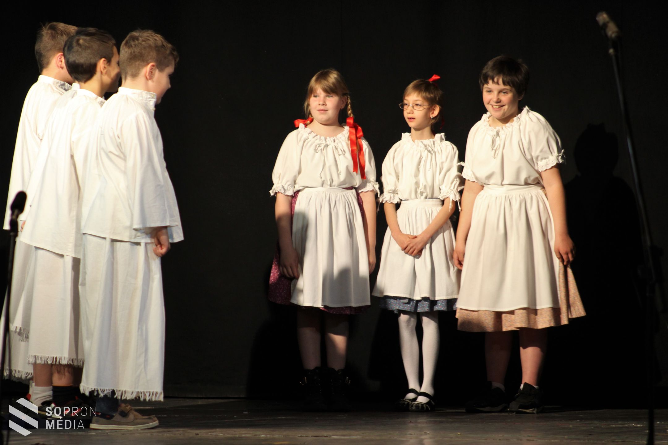 Közel 200 diák szerepelt a kulturális bemutatón 