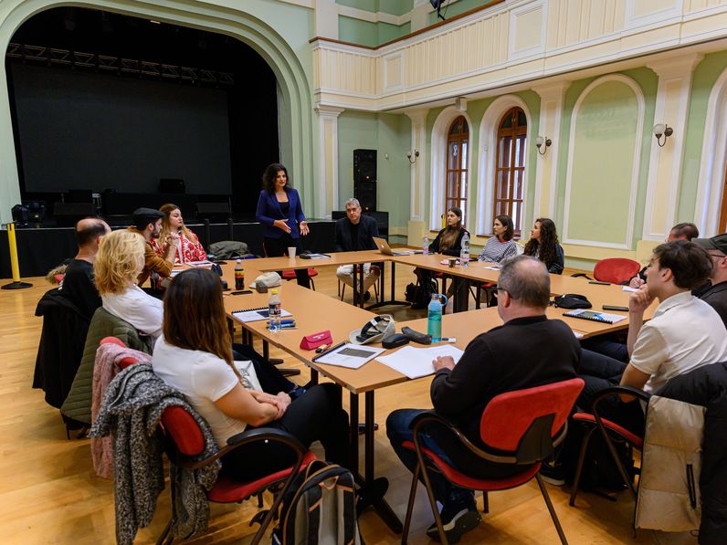 Megtartották az Eltűnő ingerek című előadás olvasópróbáját