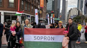 New Yorkban futotta le a maratont a licista öregdiák