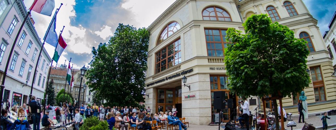 Ősszel a Liszt központban is beköszönt az új évad