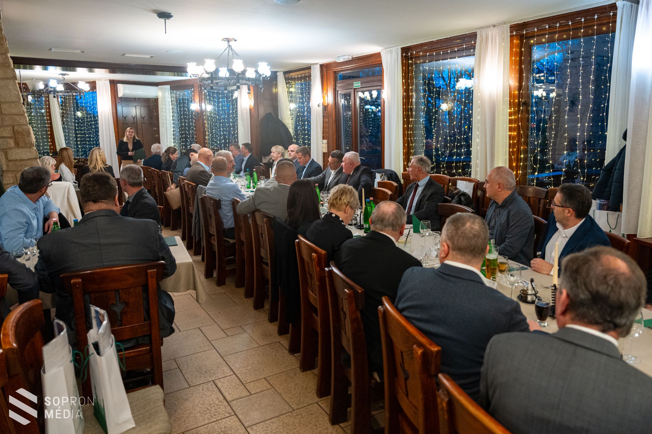 Átadták a mesterokleveleket az Iparkamara jubileumi ünnepségén