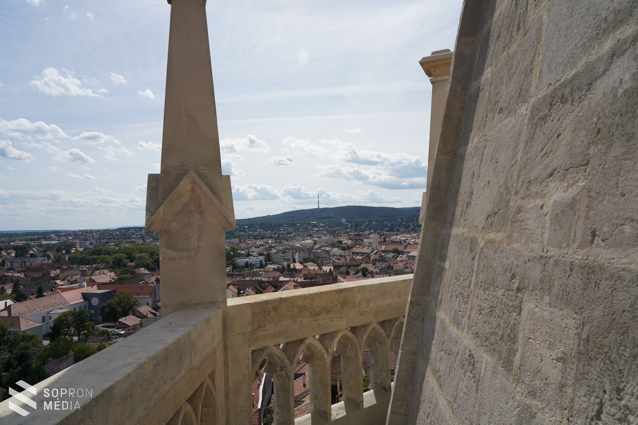 Hamarosan megszólalnak a harangok a Szent Mihály-templomban