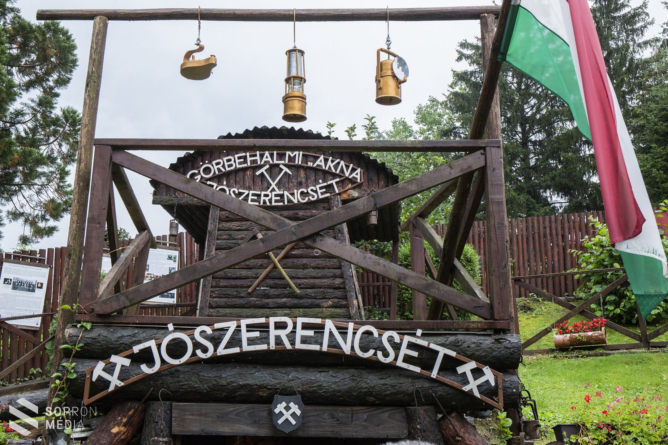 Jó szerencsét! – Görbehalmon is megemlékeztek a bányászokról