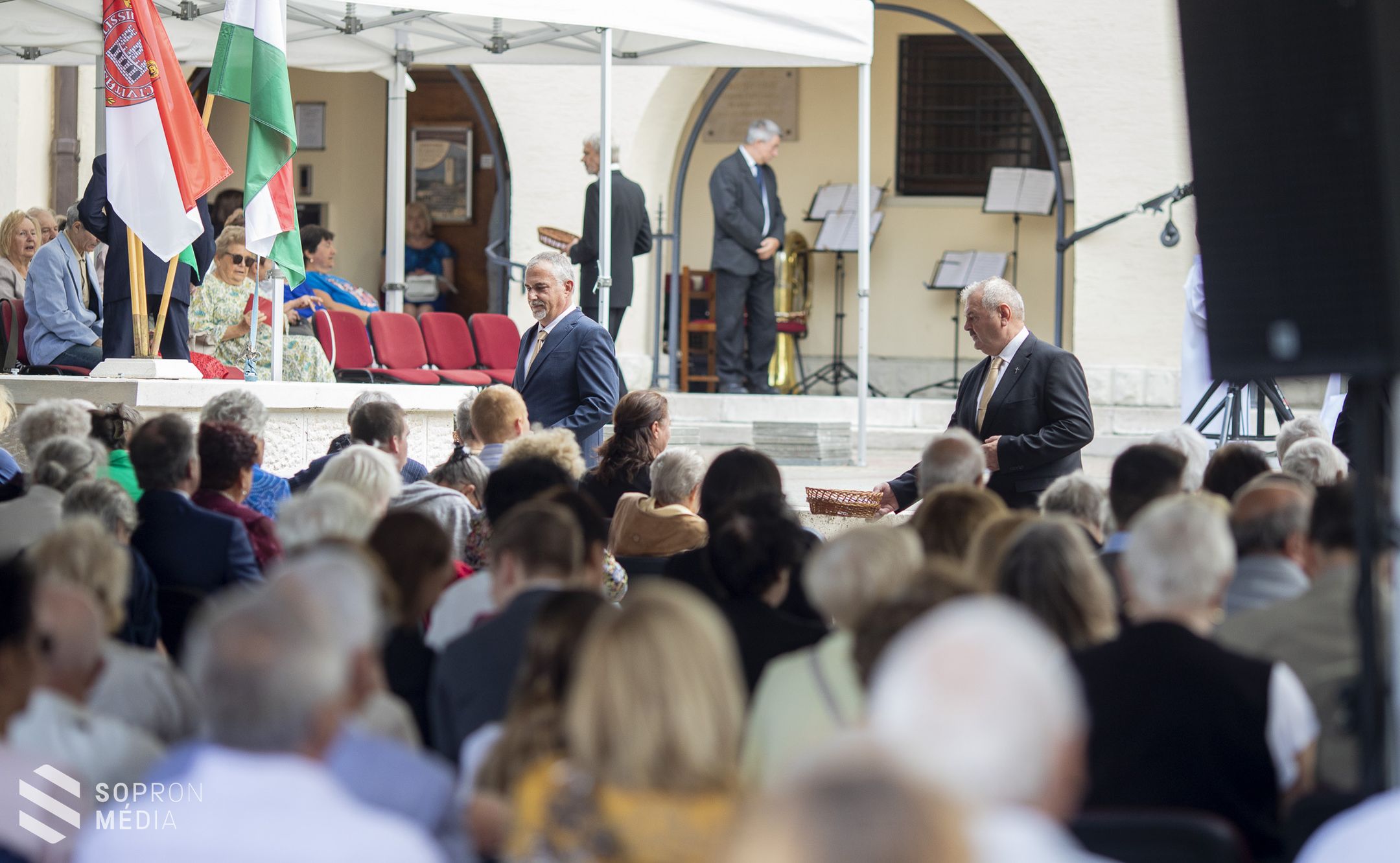 Szentmisével és koszorúzással emlékeztek Szent István királyra Sopronban