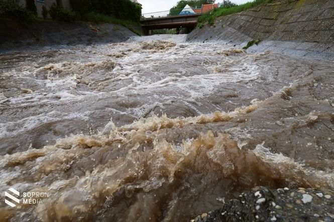 Felvételeink május 31-én, pénteken készültek az Ikva soproni szakaszánál