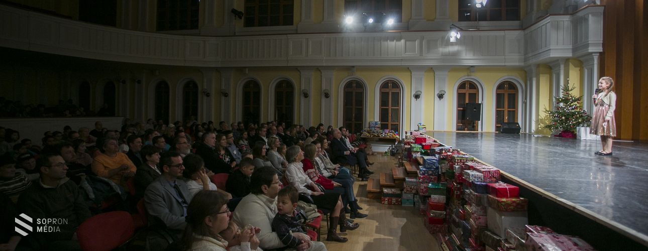 Karácsonyváró ünnepet tartott a Máltai Szeretetszolgálat Soproni Csoportja
