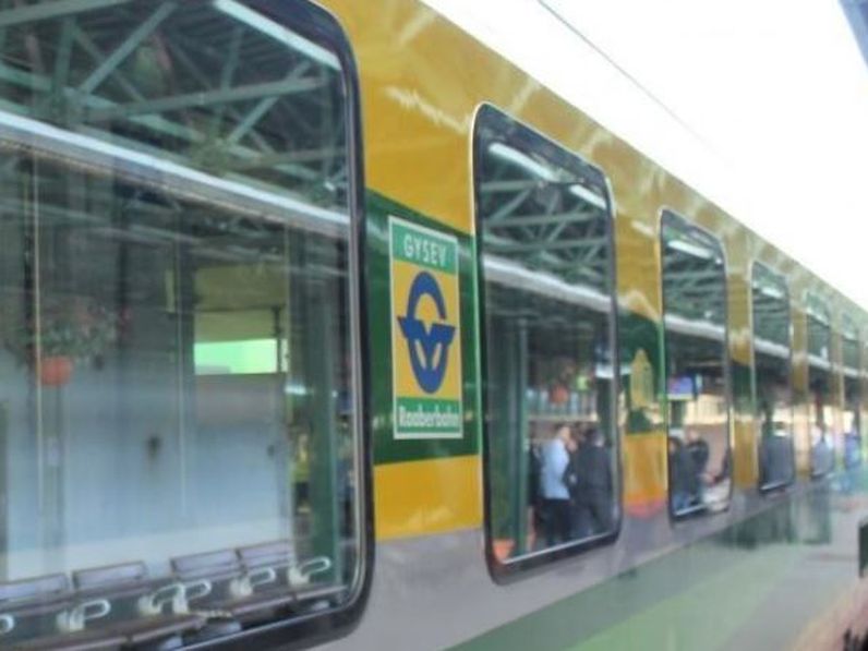 Vágányzár a Budapest-Győr vasútvonalon