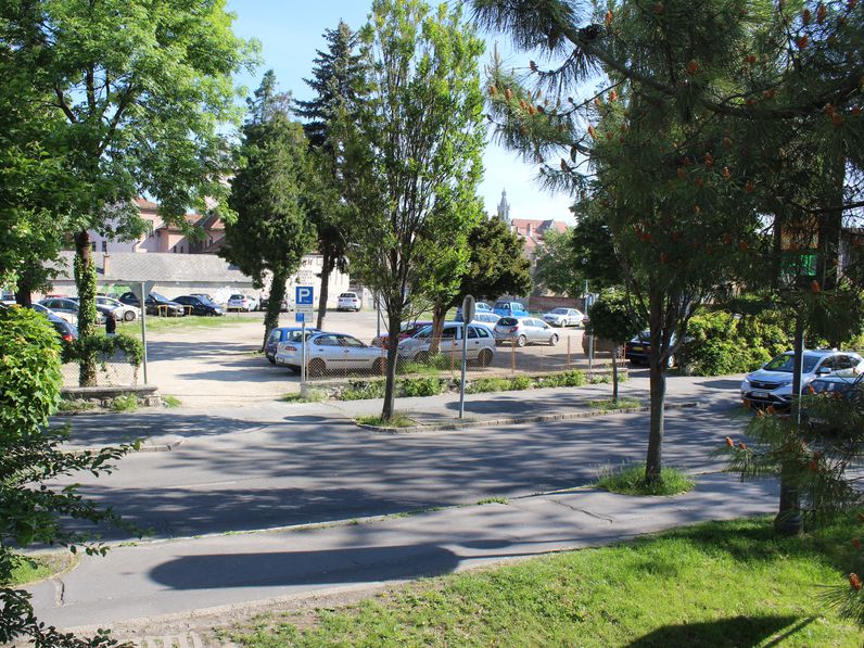 Lezárásra kerül az Árpád utcai parkoló