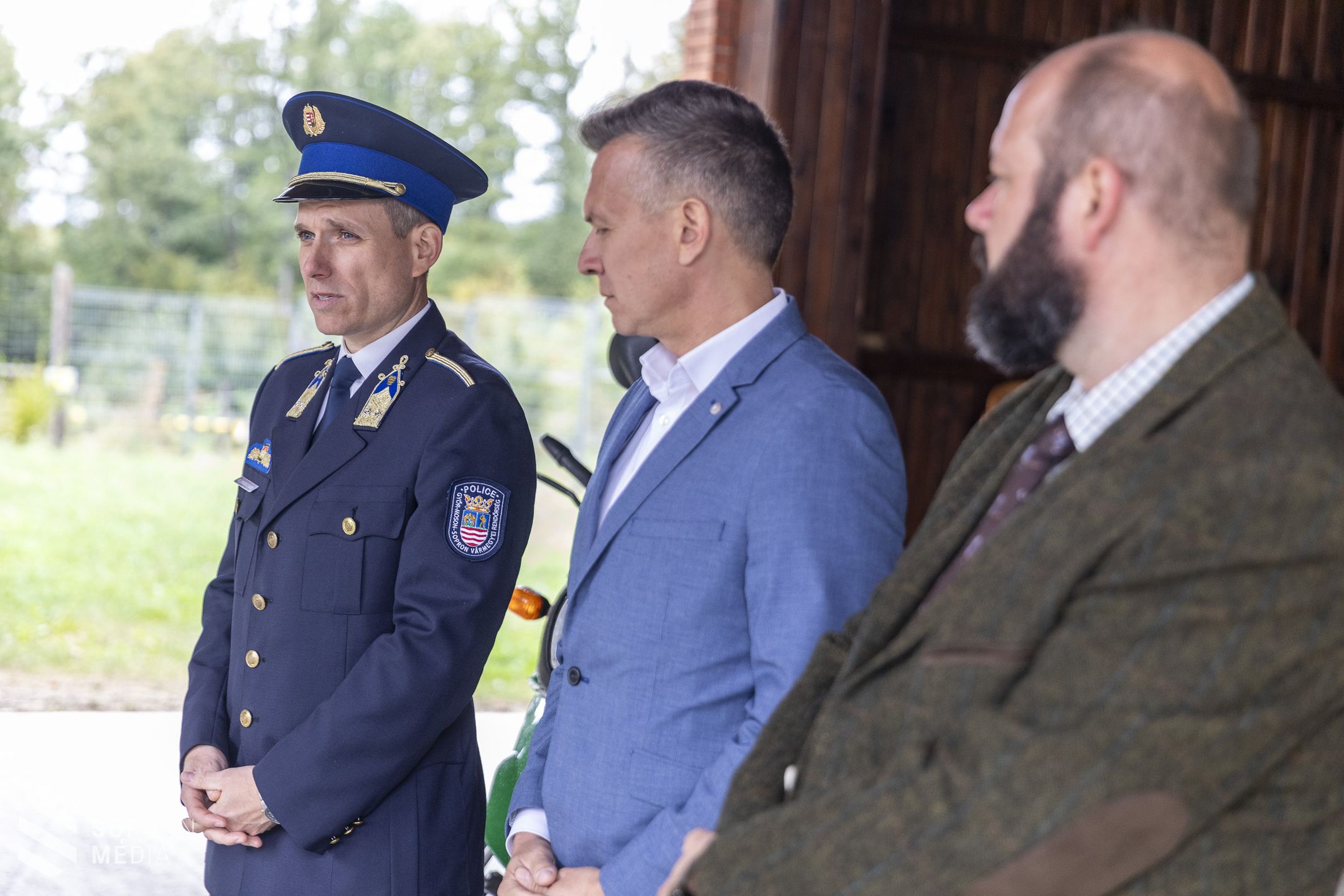 Terepmotoros rendőrök felügyelik a Soproni Parkerdőt