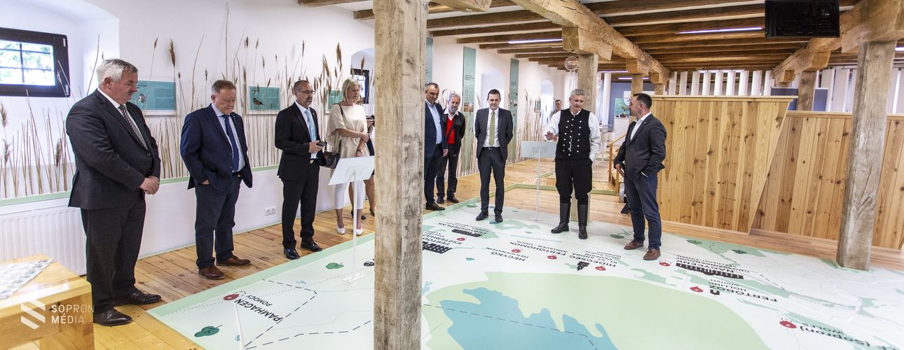 Megnyitotta kapuit a fertőszéplaki Peisonia Látogatóközpont