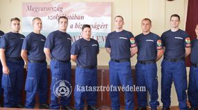 Két új tűzoltó kezdi meg munkáját a Soproni Hivatásos Tűzoltó-parancsnokságon 
