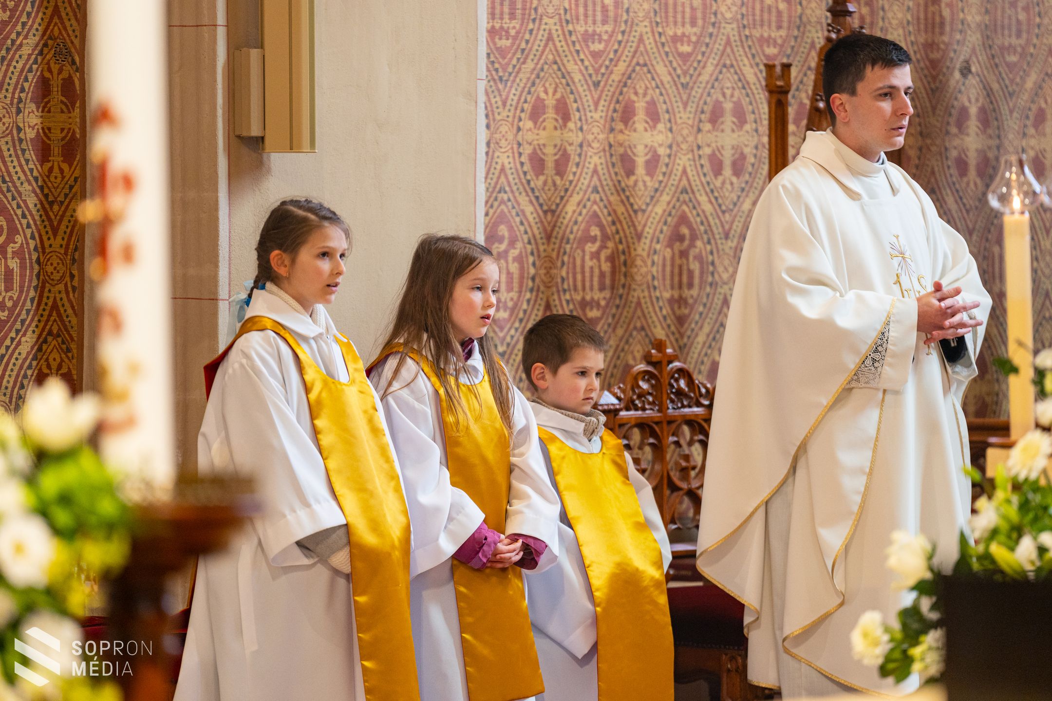 Dr. Veres András megyéspüspök celebrálta húsvéthétfőn a szentmisét Sopronban