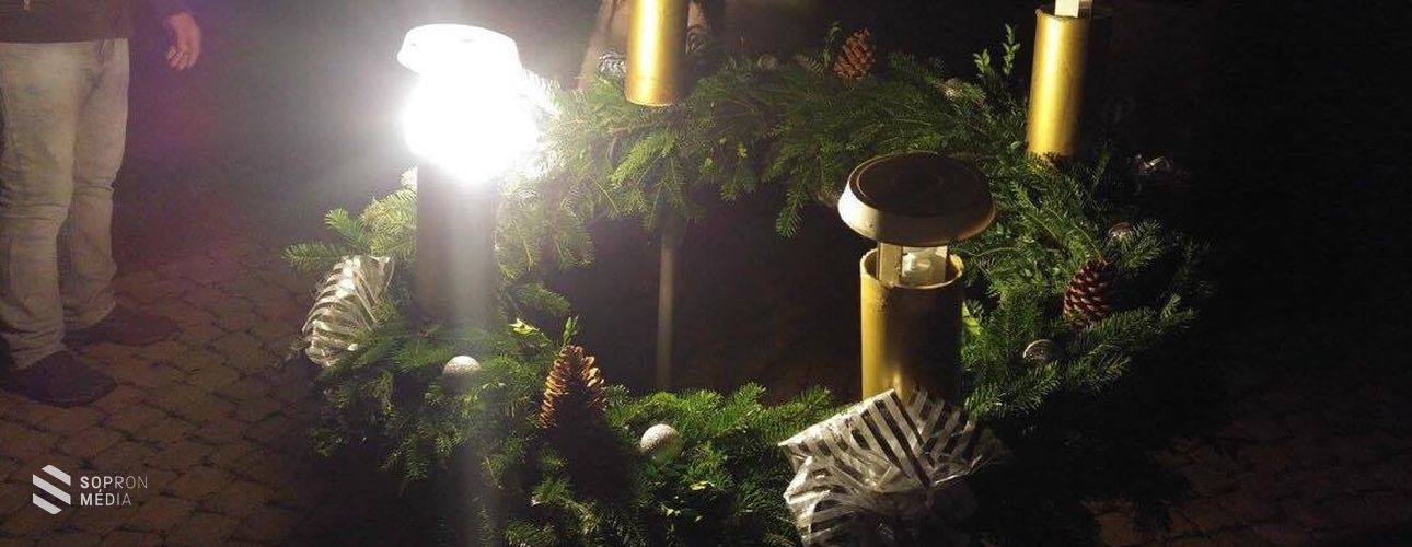Közös adventi ünnepvárás és gyertyagyújtás Balfon