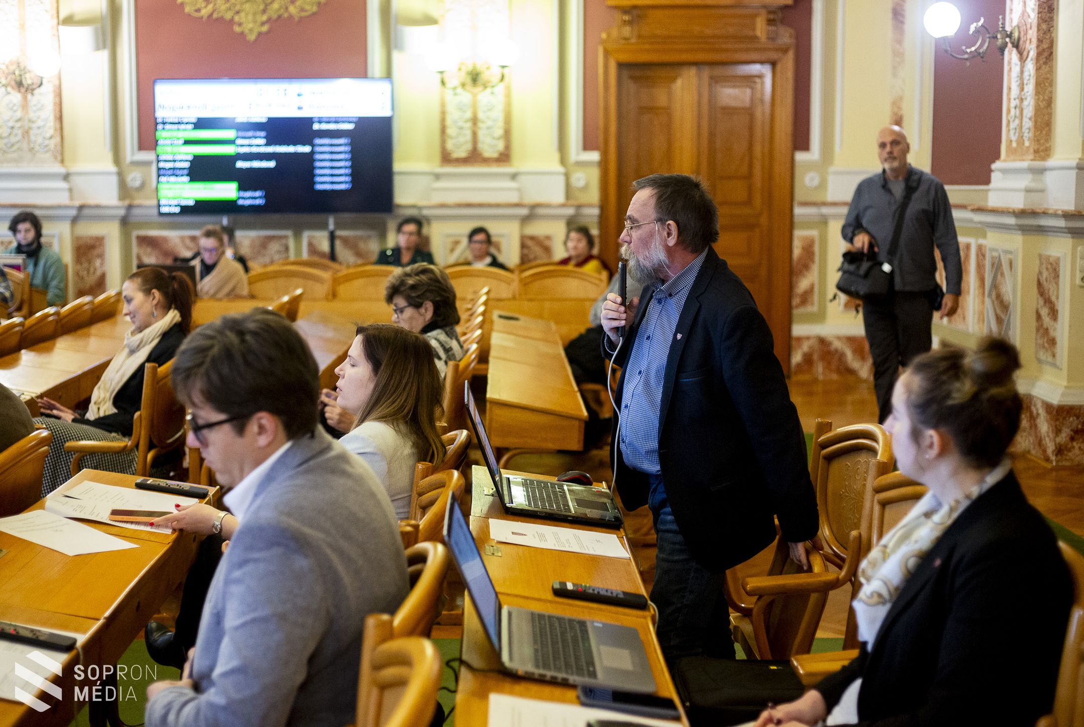 Döntött a közgyűlés a hűség napi kitüntetettekről