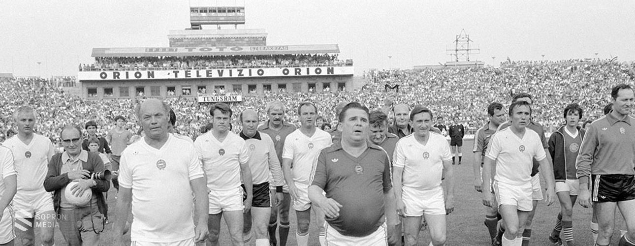 Ritkán látott képekkel emlékezünk Puskás Ferencre, akinek bal lábától az egész világ rettegett