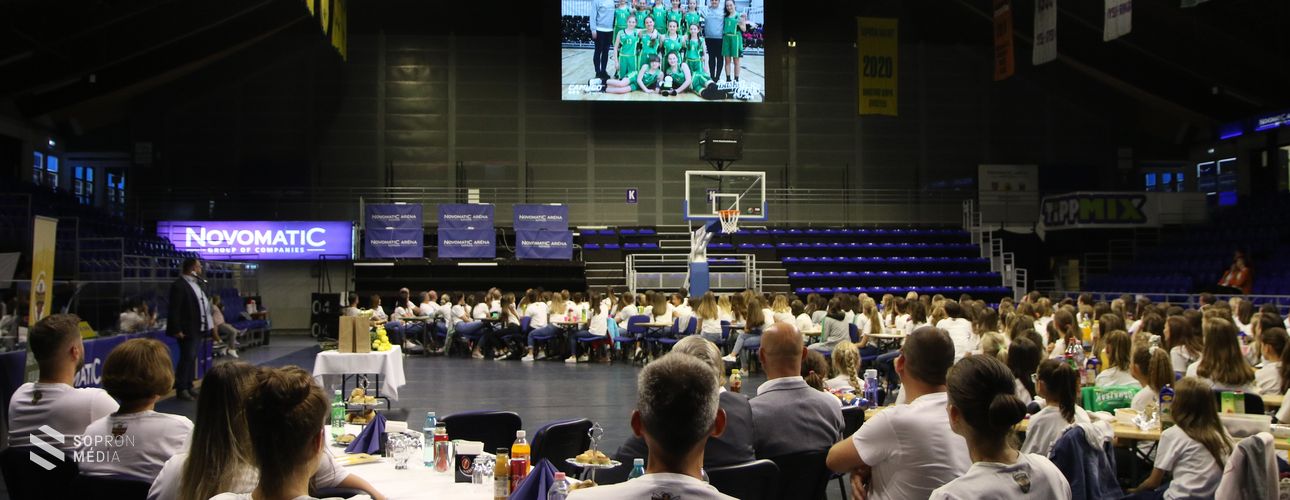 Ünnepélyes szezonzáró-szezonnyitót tartott a Soproni Darazsak Sportakadémia