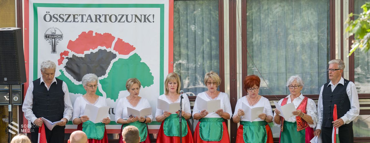 A Nemzeti Összetartozás Napja alkalmából ünnepélyes megemlékezést tartottak a Jereván-lakótelepen