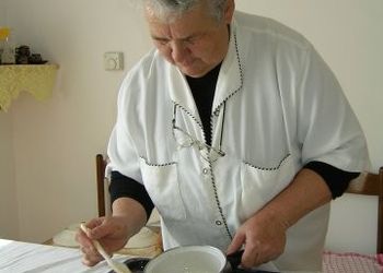 Hagyományos ételreceptek-répás és káposztás rétes