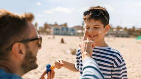 A fényvédelem nem csak nyáron fontos!