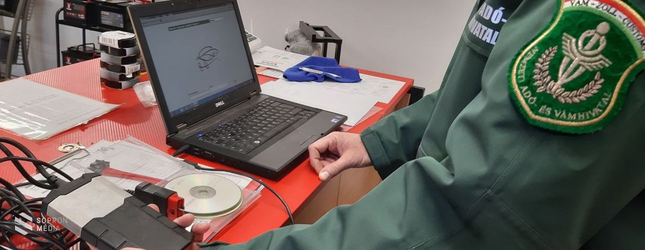 Illegális szoftverek és hamis diagnosztika az autószerelő műhelyben
