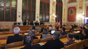 Közmeghallgatás lesz a városházán