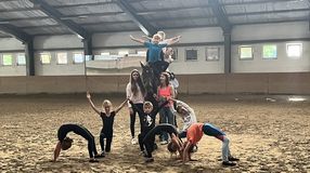 Lovaglás és torna, testi-lelki feltöltődés: a HelLÓ-Art Lovastorna Egyesület tábora