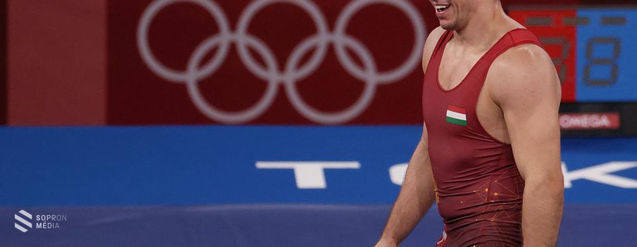 Lőrincz Tamás olimpiai bajnok a kötöttfogású birkózók 77 kilogrammos kategóriájában