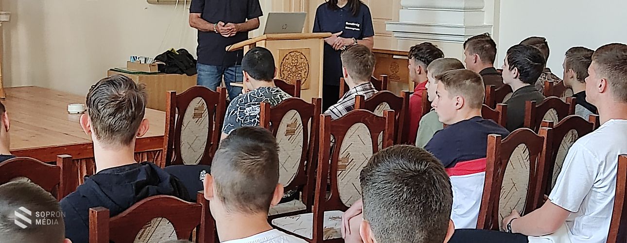 Drogprevenciós előadás kamaszoknak