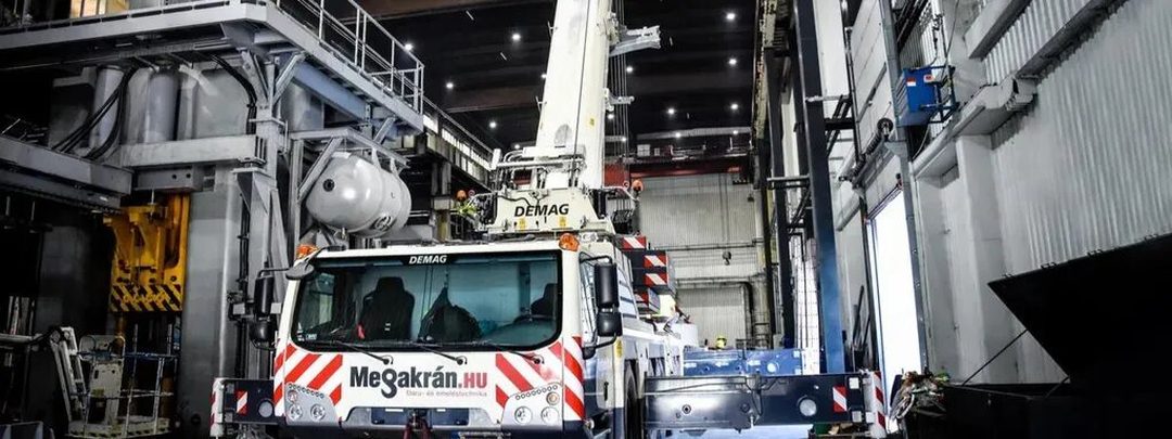 Megakrán - Minőségi és átlátható egyedi weboldal egy 30 éves emeléstechnikai vállalatnak