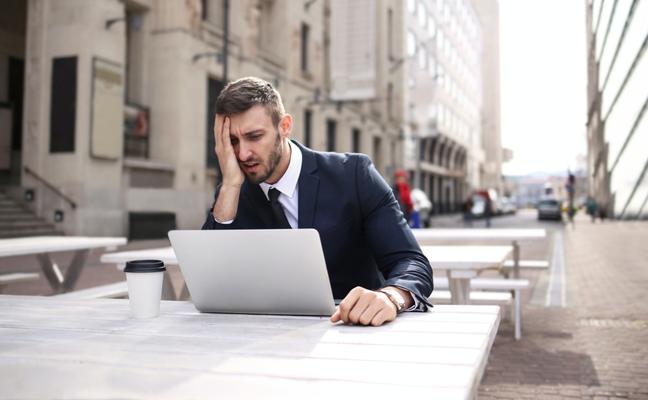Tipikus hibák, amik felmerülhetnek üzleti levelezésed során: Mi az ok, és mi a megoldás? c. bejegyzés borítóképe
