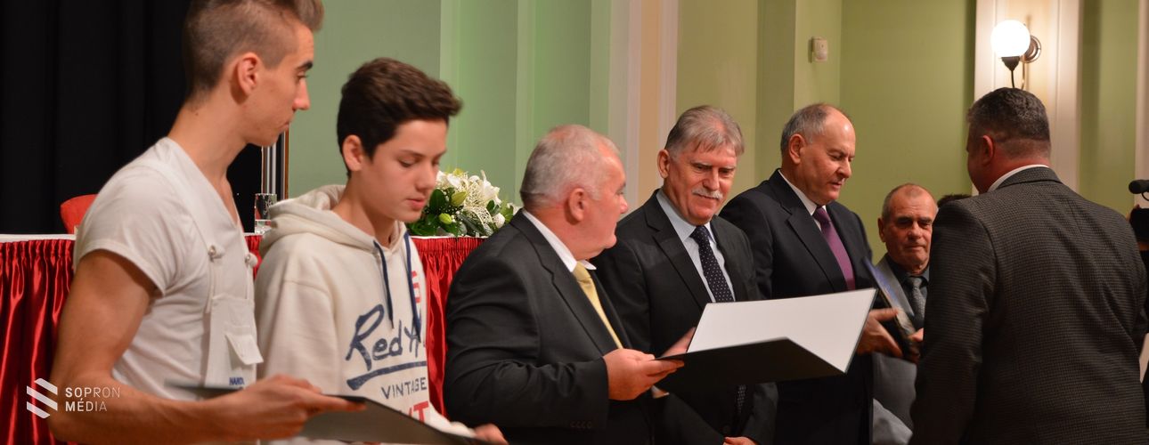 A mester cím a szakma csúcsát jelenti